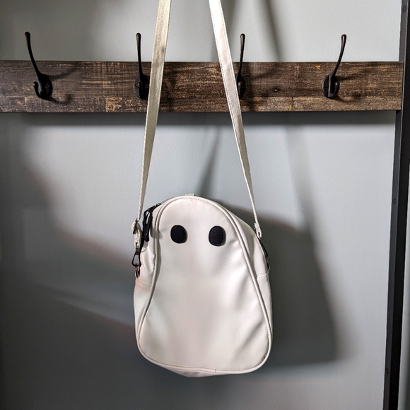 Handbags - Super Cute Spooky Halloween Ghost Bag Purse Hot Topic Goth White cross body